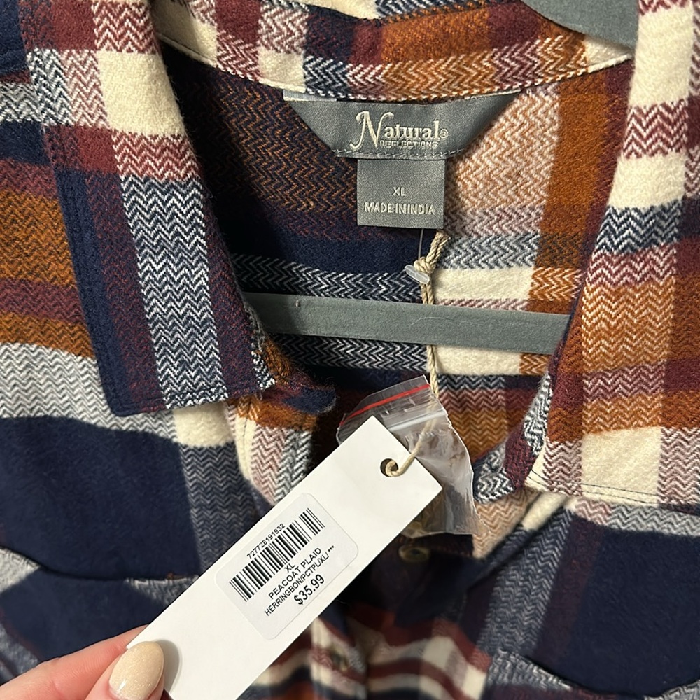 Women’s XL flannel- never worn - Picture 2 of 2